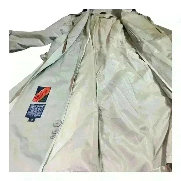 Vintage Oleg Cassini  Tan All Weather overcoat  Men’s Size 48 R - Picture 7 of 14